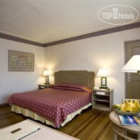 Waterfront Insular Hotel 