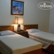 Amorsolo Mansion Apartments and Suites 