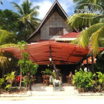 Alona Tropical Beach Resort