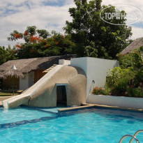 Marcosas Cottages Resort 