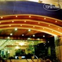 Holiday Plaza 