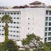 Holiday Plaza 
