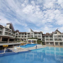 Crown Regency Resort & Convention Center