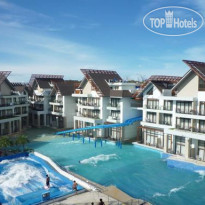 Crown Regency Resort & Convention Center