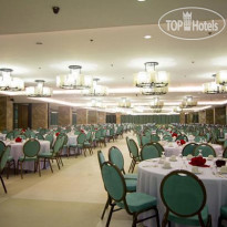 Crown Regency Resort & Convention Center
