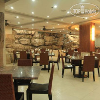 Crown Regency Resort & Convention Center