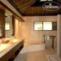 Villa Kaloo Front Beach House 