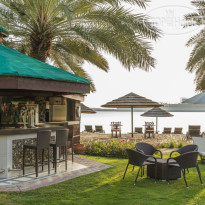 Le Meridien Abu Dhabi Бар на пляже