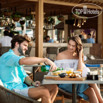 Saadiyat Rotana Resort & Villas Nasma Beach Bar