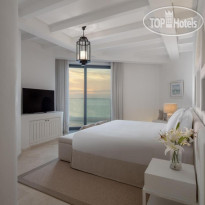 Anantara Santorini Abu Dhabi Retreat 