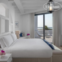 Anantara Santorini Abu Dhabi Retreat 