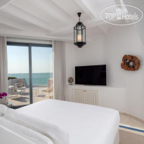 Anantara Santorini Abu Dhabi Retreat 
