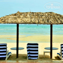 Dhafra Beach пляж