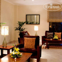 Dhafra Beach фойе