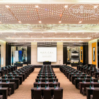 Sofitel Abu Dhabi Corniche 