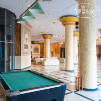 Crown Palace 