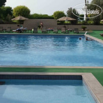 BM Beach Hotel 
