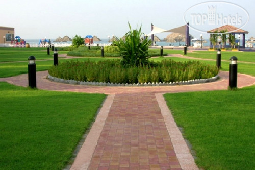 Royal Beach Hotel & Resort