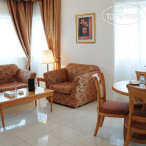 Uptown Hotel Apartment Fujairah by Gewan