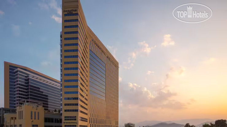 DoubleTree by Hilton Fujairah City