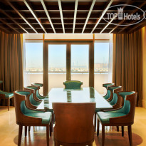 Sofitel Dubai The Palm Resort & Spa 