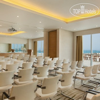 DoubleTree By Hilton Hotel Dubai Jumeirah Beach Конференц-зал