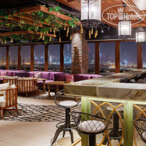 Hyatt Regency Dubai Creek Heights Eve Penthouse & Lounge - Rooft