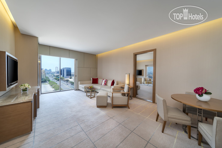 Hyatt Regency Dubai Creek Heights