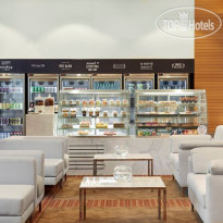 Hyatt Place Dubai Baniyas Square Лобби