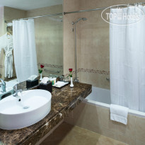 Majestic City Retreat Hotel
