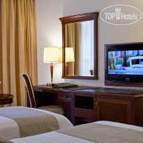 Majestic City Retreat Hotel