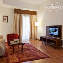 Majestic City Retreat Hotel