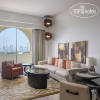 Marriott Executive Apartments Al Jaddaf Гостиная апартаментов с 2 спал