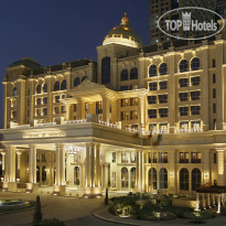 Habtoor Palace, LXR Hotels & Resorts Фасад отеля вечером