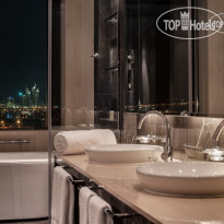 Intercontinental Dubai Festival City Suite Bathroom