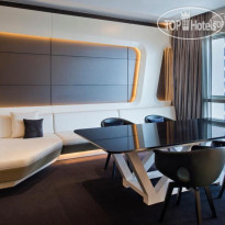 V Hotel Dubai, Curio Collection by Hilton 