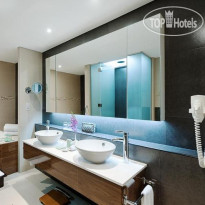 Carlton Downtown Hotel