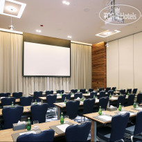 Grand Cosmopolitan Hotel Cosmopolitan Конференц Зал
