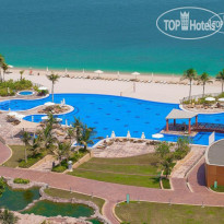 Hyatt Andaz Dubai The Palm Beach and mail pool