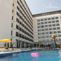 Rove La Mer Hotel 