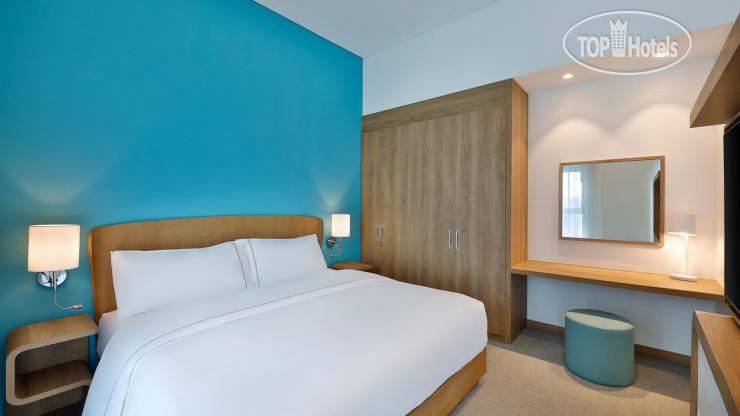 Hotelier's photos Element Dubai Airport 4*