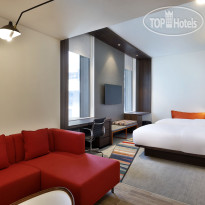 Aloft Dubai Airport Savvy Guestroom
