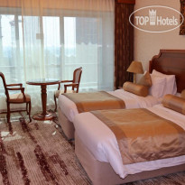 Royal Concorde Hotel & Suites 