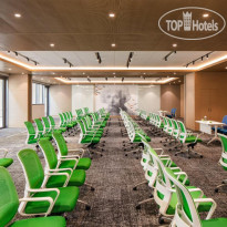 Holiday Inn & Suites Dubai Science Park 