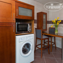 Flora Creek Deluxe Hotel Apartments
