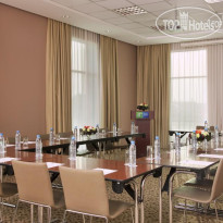 Holiday Inn Express Dubai Jumeirah