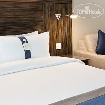 Holiday Inn Express Dubai Safa Park