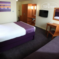 Premier Inn Dubai International Airport 