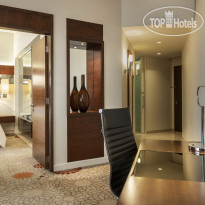 Sheraton Dubai Mall of the Emirates 