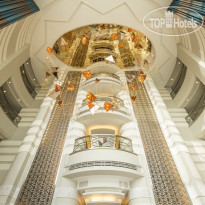 Sheraton Dubai Mall of the Emirates Lobby